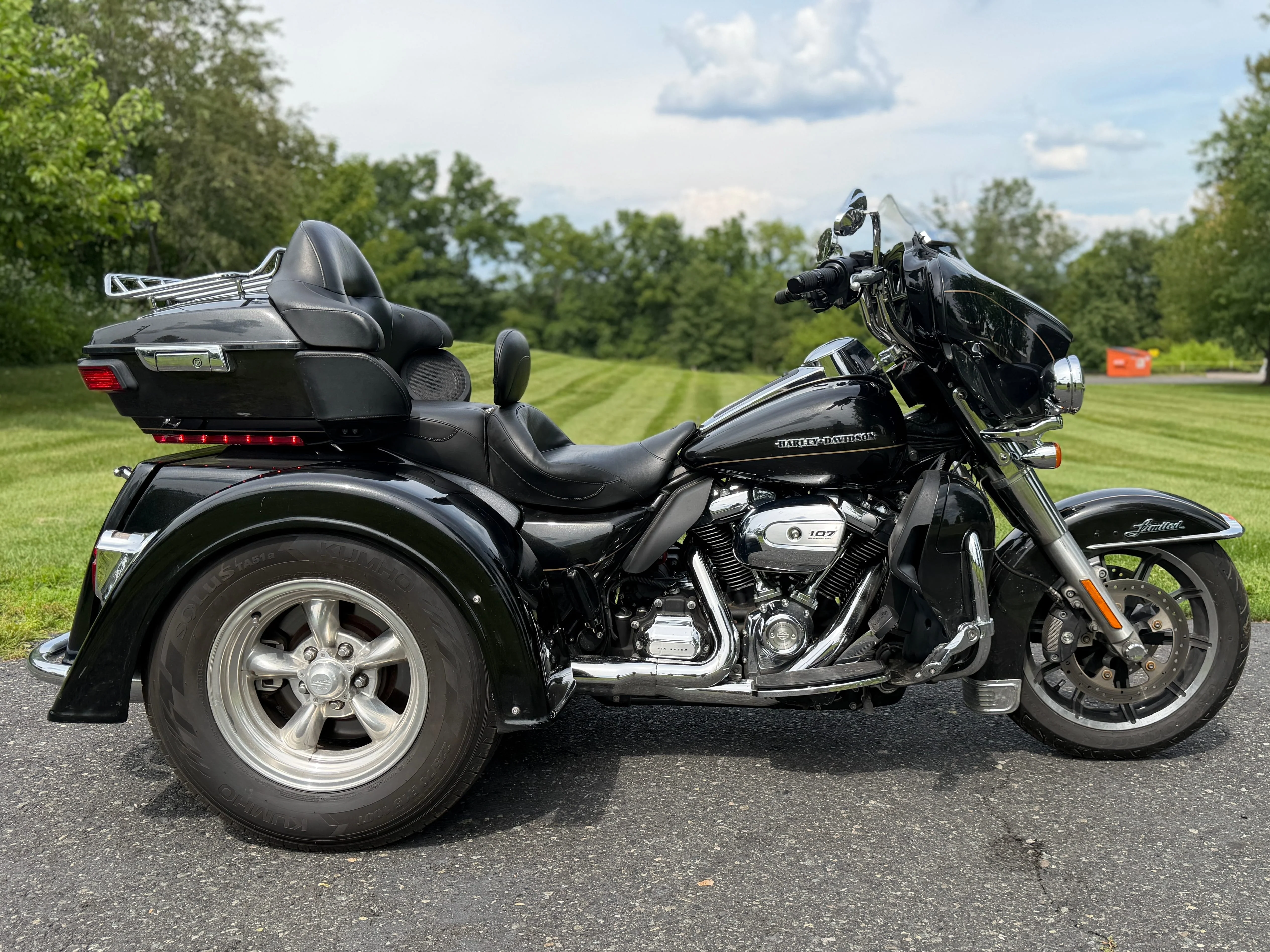 2017 Harley Davidson Ultra Limited Low FLHTKL M8 Trike - photo 1